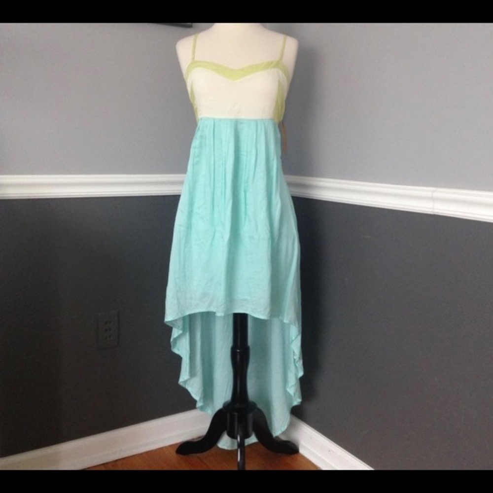 Billabong high low summer dress. Size m